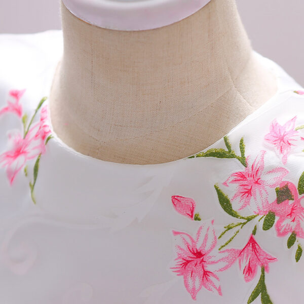 Girls' wedding dress - Image 2
