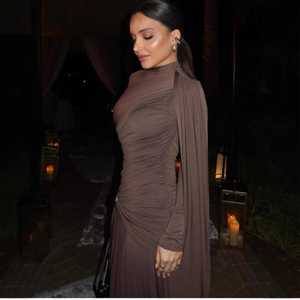 Solid Color Slim Fit Pleated Long Sleeve Dress - Image 4