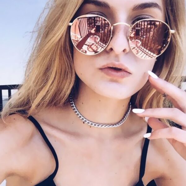 Women Retro Sunglasses - Image 3
