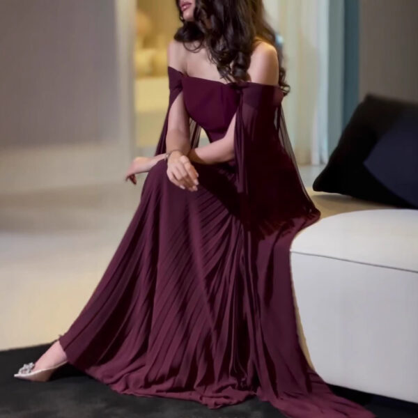 Women's Socialite Style Off-shoulder Mesh Stitching Elegant Dress - Image 3