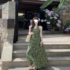 Retro Green Shivering Halter Vacation Style V-neck Tight Waist Dress