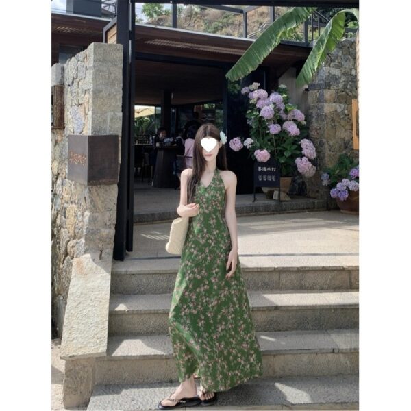 Retro Green Shivering Halter Vacation Style V-neck Tight Waist Dress - Image 4