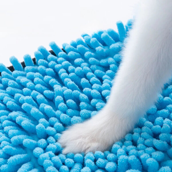 Absorbent Dog Towel, Microfiber Quick Drying Towel Machine Washable With Hand Pockets Pet Towel For Medium Large Dog Super Absorbent Pet Towel Quickly Dry Your Dog Or Cat After Bath Time - Image 6