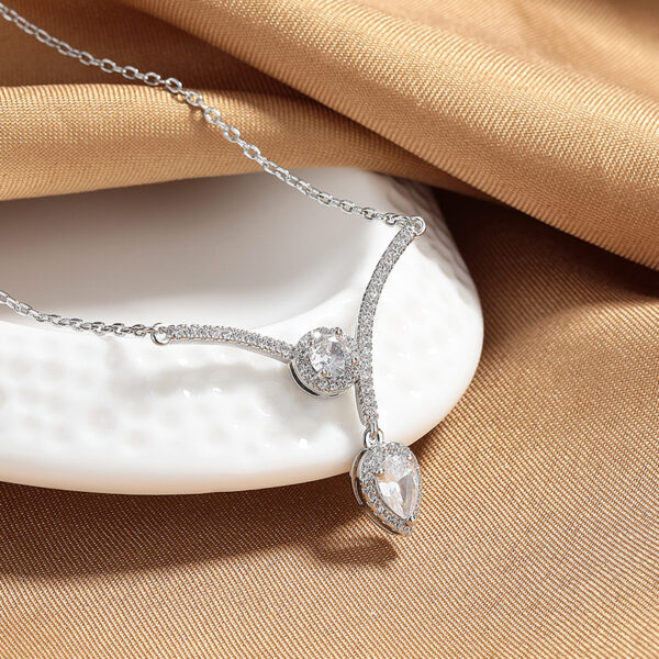 Micro Inlaid Zircon Water Drop V-shaped Necklace Niche High Sense - Image 2